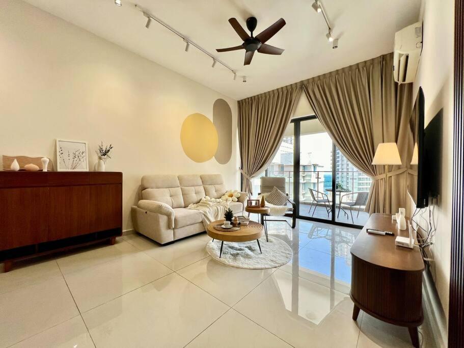 Country Garden Danga Bay Bay Point By R9 Apartment *
