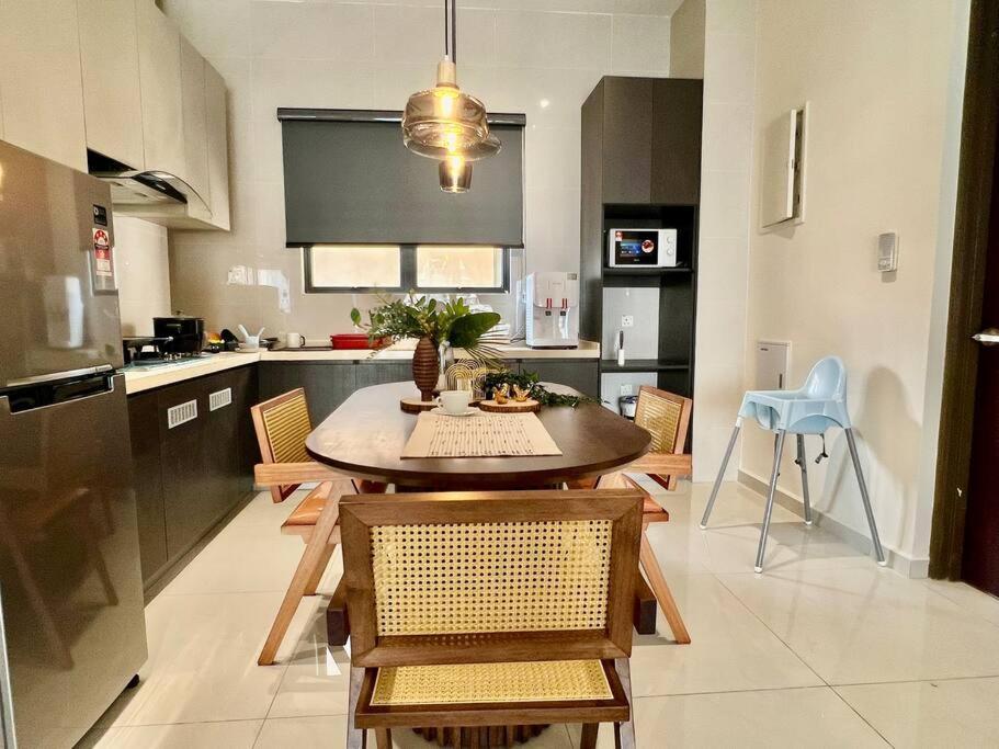 Country Garden Danga Bay Bay Point By R9 Apartment *