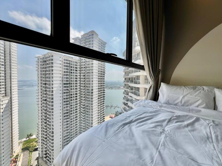 Country Garden Danga Bay Bay Point By R9 *